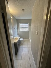 5847 Belcrest St in Houston, TX - Building Photo - Building Photo