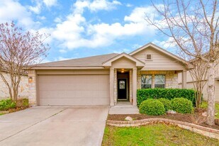 328 Baldwin St in Hutto, TX - Building Photo