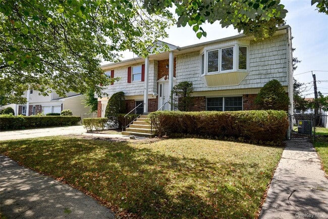 property at 65 Bluebird Ln