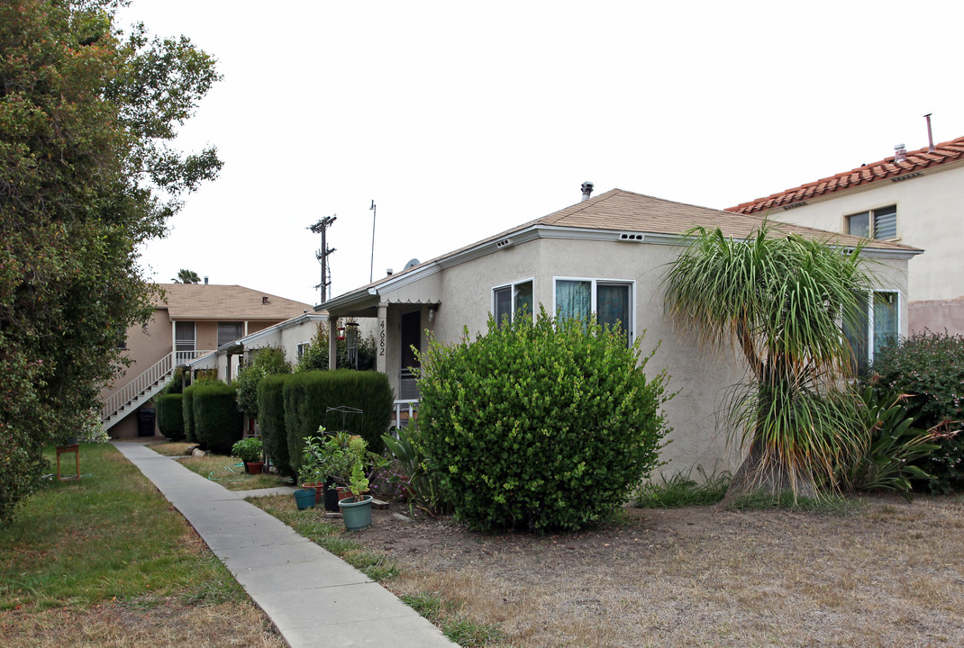 4682-4686 Hamilton St in San Diego, CA - Building Photo