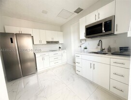 14848 SW 60th St in Miami, FL - Building Photo