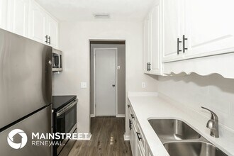 8516 Bermuda Rd in Jacksonville, FL - Building Photo - Building Photo