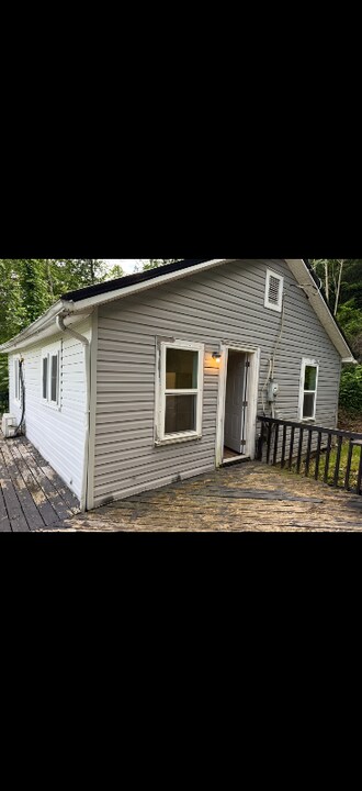 207 Poplar St in Pikeville, KY - Building Photo