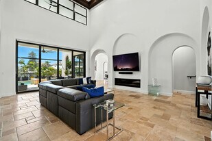 494 Seagull Ave in Naples, FL - Building Photo