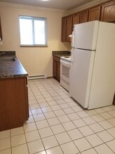 12480 SW Gingham Ln, Unit D - Upstairs in Beaverton, OR - Foto de edificio - Building Photo