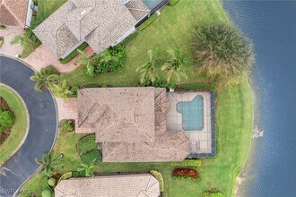6172 Dogleg Dr in Naples, FL - Building Photo - Building Photo