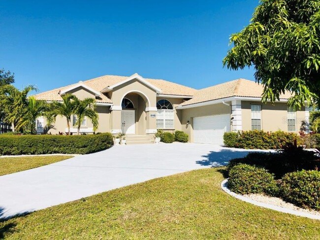 property at 2100 Cassino Ct