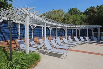 Addison Point in Greensboro, NC - Foto de edificio - Building Photo