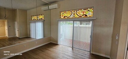 7812 Hummingbird Ln in San Diego, CA - Building Photo - Building Photo