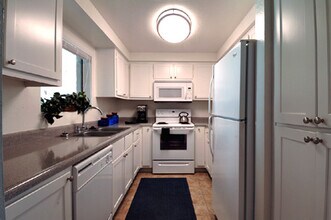 Del Prado in Phoenix, AZ - Foto de edificio - Building Photo