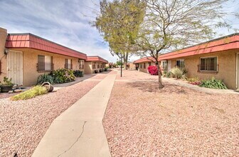 5323 N 19th Ave in Phoenix, AZ - Building Photo - Building Photo