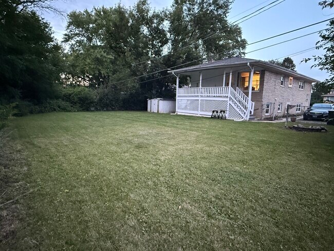 286 Wayne Ct in Bartlett, IL - Building Photo - Building Photo