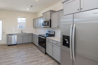 120 S Dorsett St in Oakboro, NC - Building Photo - Building Photo