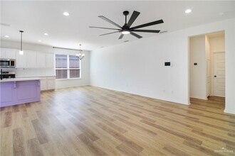 21 Oriole Dr in Mission, TX - Building Photo - Building Photo