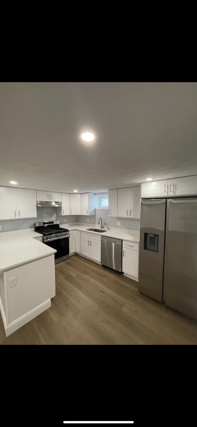 31 Stowers St, Unit 1