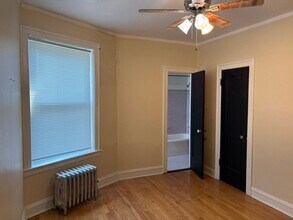 8131 S Kingston Ave in Chicago, IL - Building Photo - Building Photo