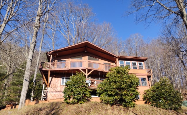 property at 104 Greenwood Ln