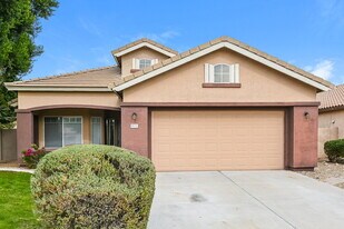 8172 W Ross Ave in Peoria, AZ - Building Photo