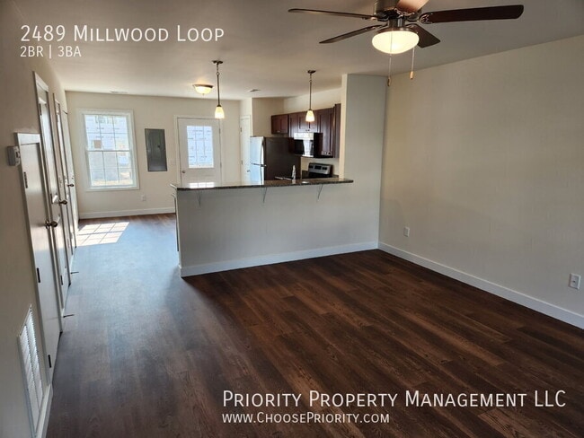 2489 Millwood Loop in Harrisonburg, VA - Foto de edificio - Building Photo