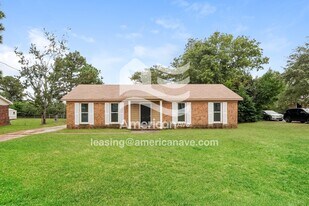 2556 Spirit Creek Rd in Hephzibah, GA - Building Photo