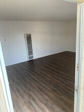 38521 5th St E in Palmdale, CA - Building Photo - Building Photo