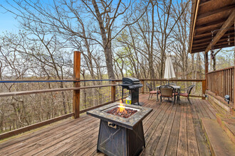 79 Saturn Ave in Eureka Springs, AR - Building Photo - Building Photo