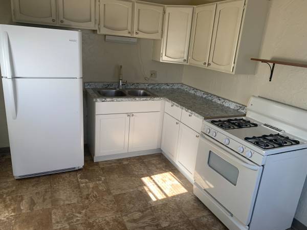 572 Durham St in El Cajon, CA - Building Photo - Building Photo