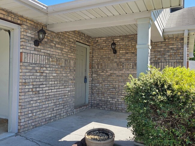 1012 Willow Creek Cir in Maryville, TN - Building Photo - Building Photo