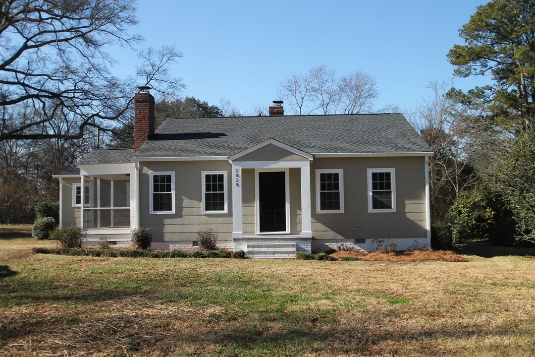 1019 Myrtle Dr in Rock Hill, SC - Building Photo