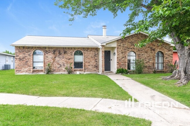 property at 5001 Oregon Ct