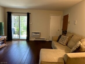110 Federal Hill Rd in Pompton Lakes, NJ - Building Photo - Building Photo