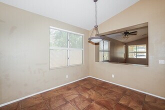 7010 W Irma Ln in Glendale, AZ - Building Photo - Building Photo