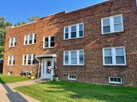 121 E Arcadia Ave, Unit Unit A in Columbus, OH - Building Photo