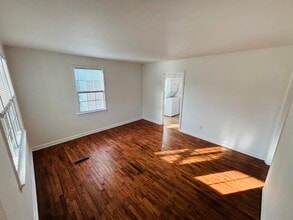 1312 E 60th St in Savannah, GA - Building Photo - Building Photo