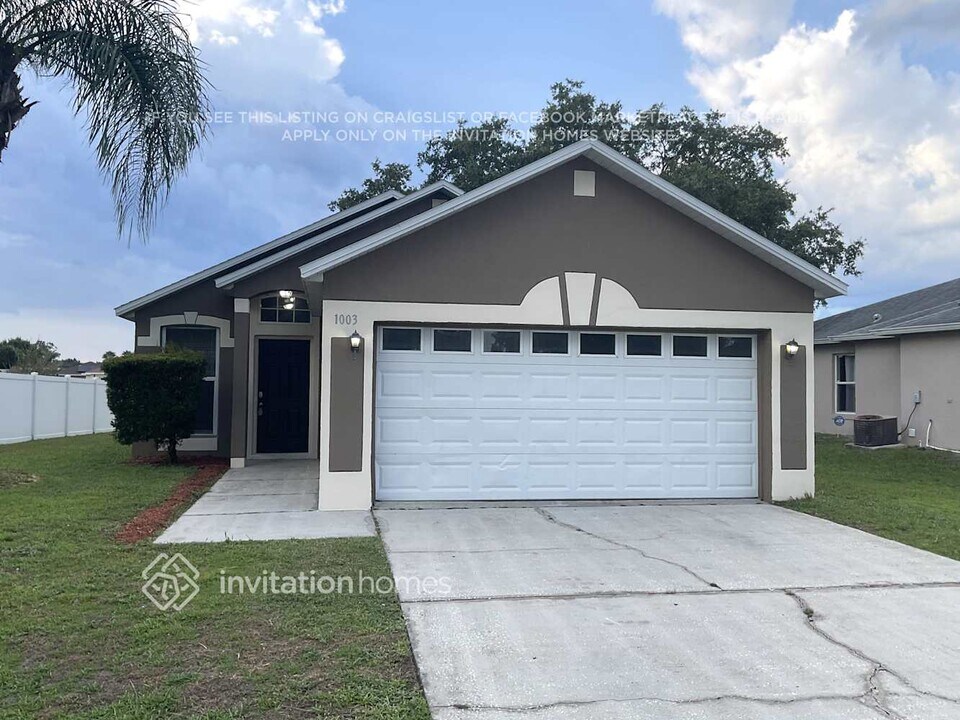 1003 Embrun Ct in Kissimmee, FL - Building Photo