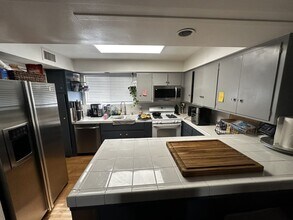 3901 Union Ave in Bakersfield, CA - Building Photo - Building Photo