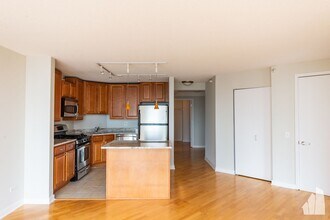 545 N Dearborn St in Chicago, IL - Building Photo - Building Photo