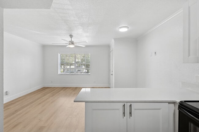 Harper Flats in Tampa, FL - Foto de edificio - Building Photo