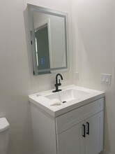 7538 Cozycroft Ave in Los Angeles, CA - Building Photo - Building Photo