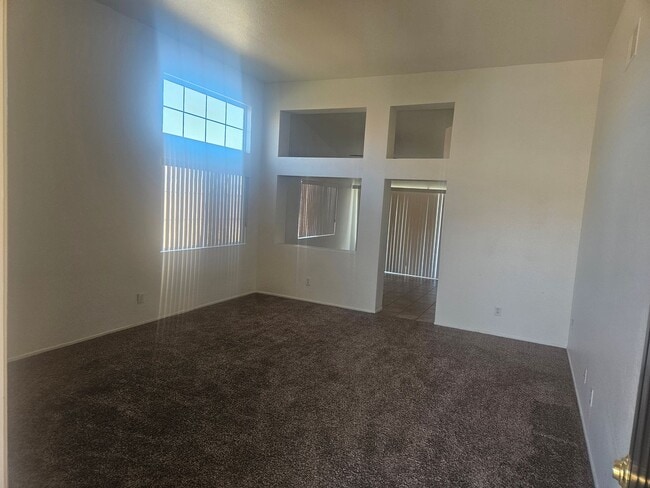 15108 Laurelwood Pl in Victorville, CA - Building Photo - Building Photo
