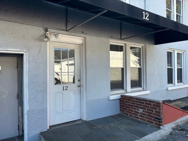 12 Broad St in Norwalk, CT - Building Photo - Building Photo