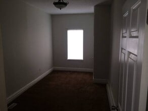 1530 3rd Ave, Unit 1 in Huntington, WV - Building Photo - Building Photo