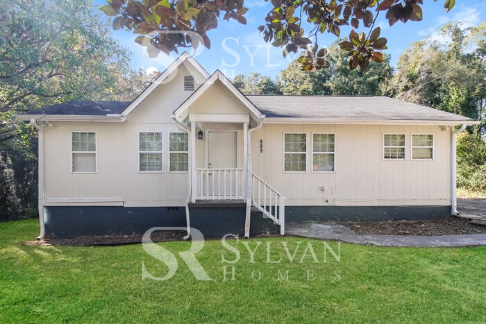 889 S Hairston Rd in Stone Mountain, GA - Building Photo