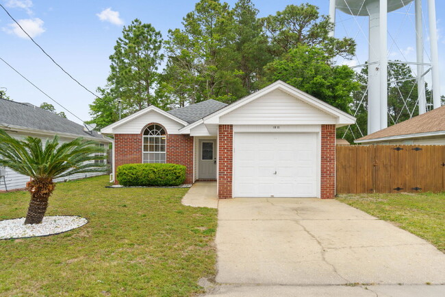 1911 Summer Hills Ln