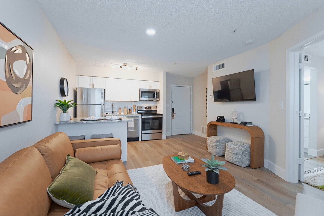 Trellis Canyon Creek in Richardson, TX - Building Photo