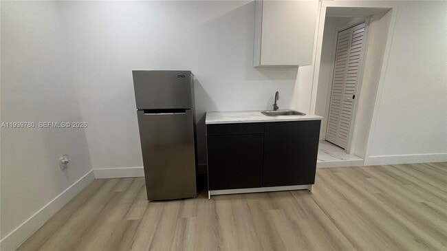 1201 NW 79th Way in Pembroke Pines, FL - Building Photo - Building Photo