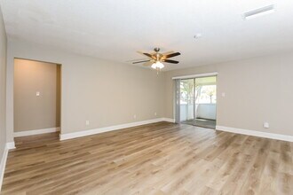 10706 Windsor Pl in Orlando, FL - Building Photo - Building Photo