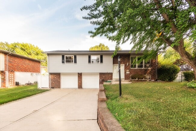 2334 Rosegarden Dr in St. Louis, MO - Building Photo - Building Photo