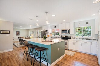 8192 E Oxford Dr in Denver, CO - Building Photo - Building Photo