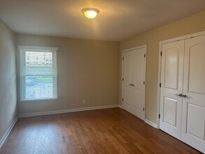 3901 Whitland Ave in Nashville, TN - Building Photo - Building Photo